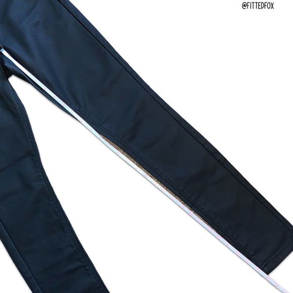 VERA WANG FAUX LEATHER SKINNY PANT | SIZE 2 | LIKE NEW | NEVER WORN - Picture 9 of 10